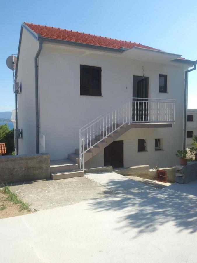 Apartments Soljacic Бол Екстер'єр фото