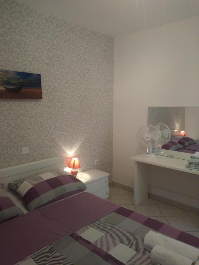 Apartments Soljacic Бол Екстер'єр фото