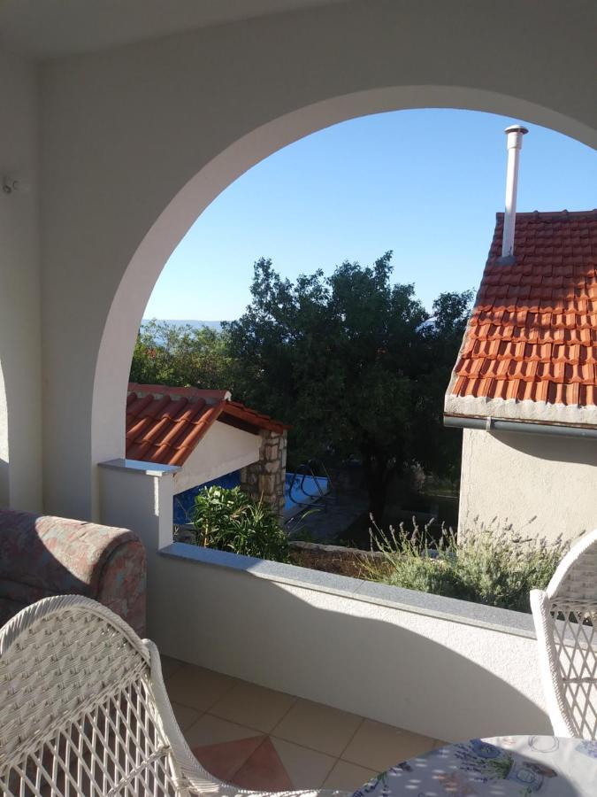 Apartments Soljacic Бол Екстер'єр фото